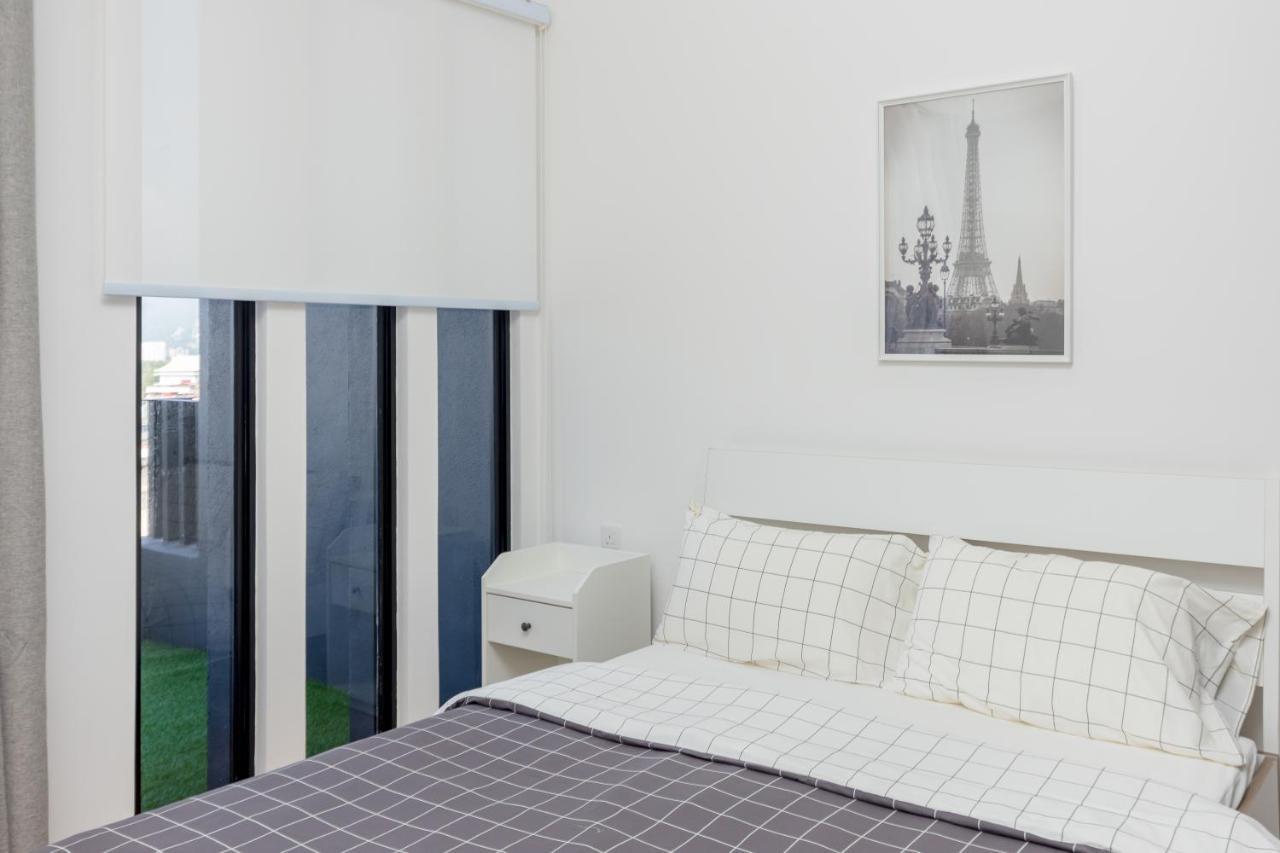 Beacon Executive Suite Penang Джордж Таун Екстериор снимка