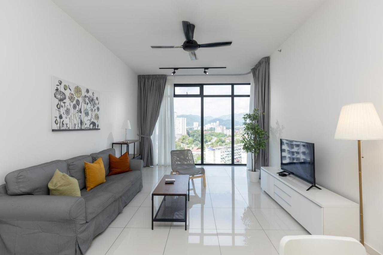 Beacon Executive Suite Penang Джордж Таун Екстериор снимка
