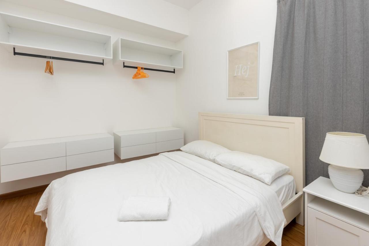 Beacon Executive Suite Penang Джордж Таун Екстериор снимка